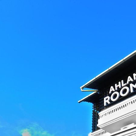 Ahlan Luxury Rooms Kochi ภายนอก รูปภาพ