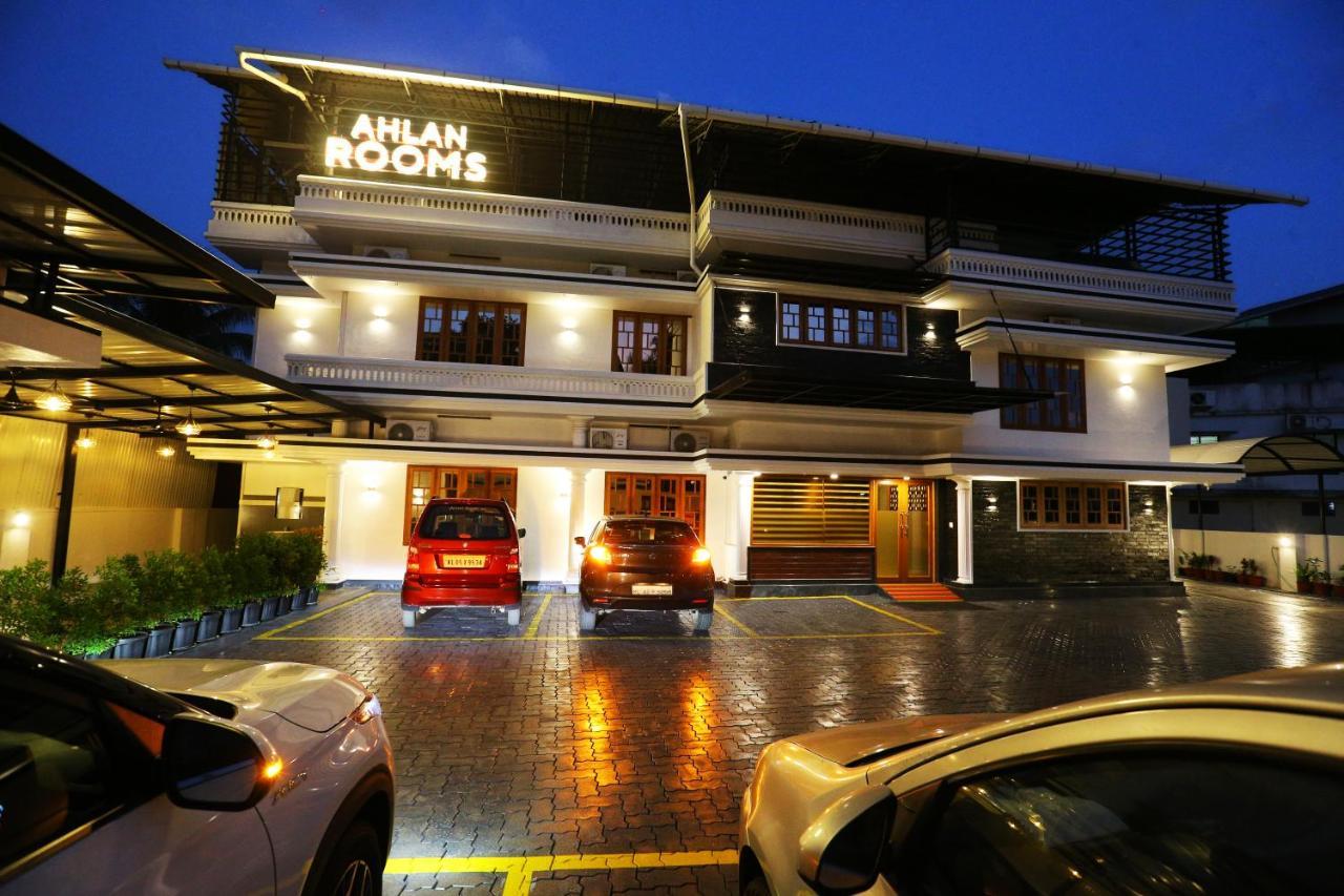 Ahlan Luxury Rooms Kochi ภายนอก รูปภาพ